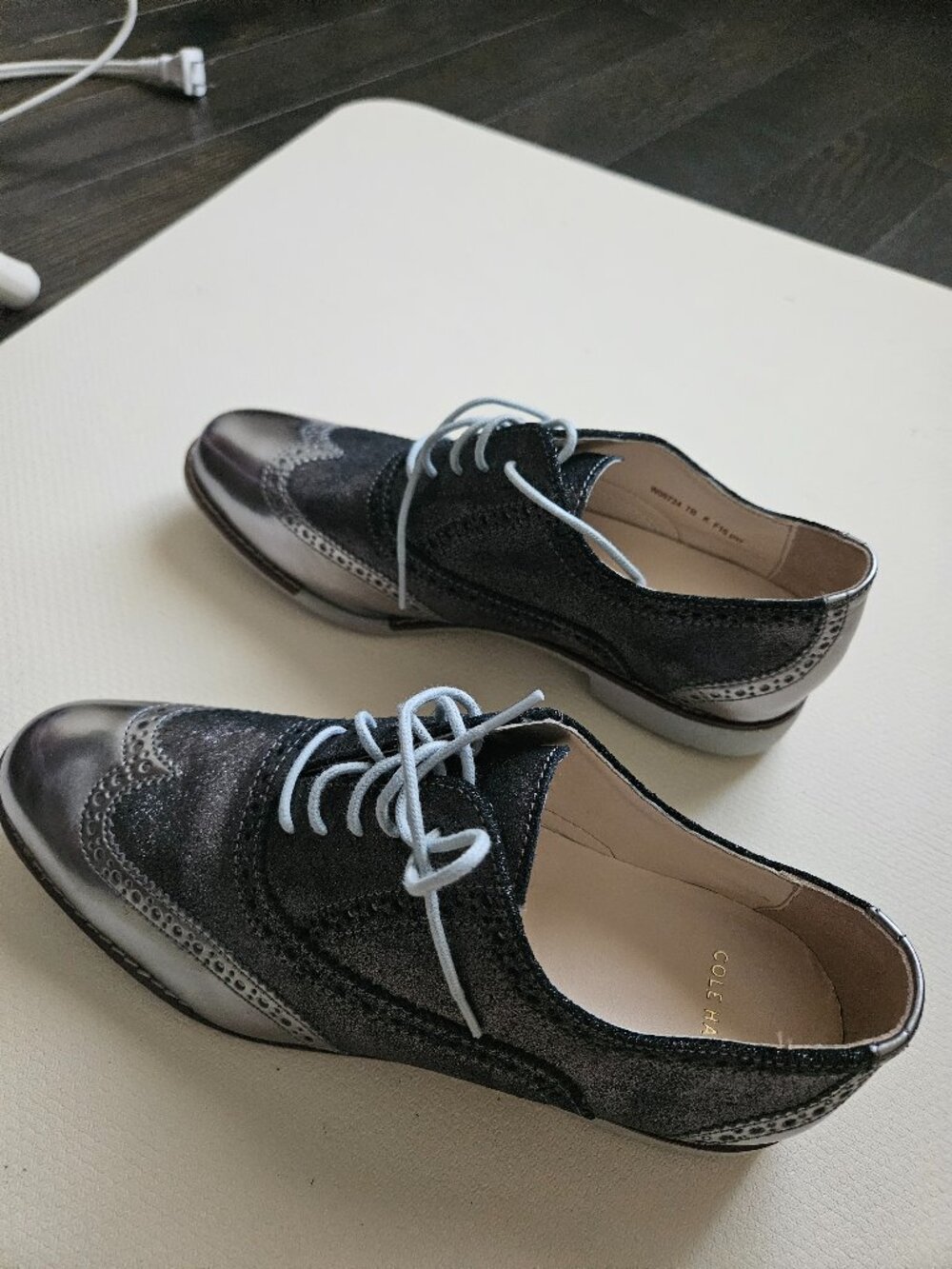 Cole Haan wingtip Oxford shoe 7B